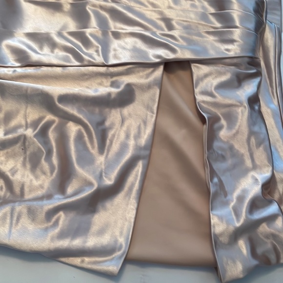 Prom/Bridesmaid Dress Off-the-Shoulder Ruched Sleeveless Sweep/Brush Train Dress - Picture 10 of 11